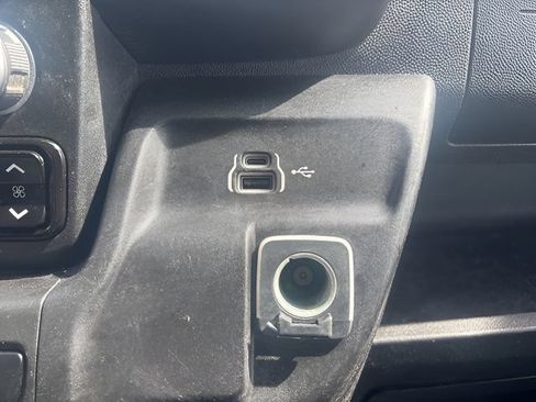 Used 2023 RAM ProMaster 3500 w/ Fleet Safety Group FWD image 28