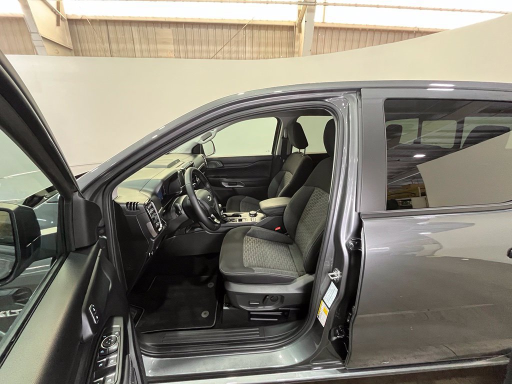 Used 2025 Ford Ranger XLT AWD/4WD image 17