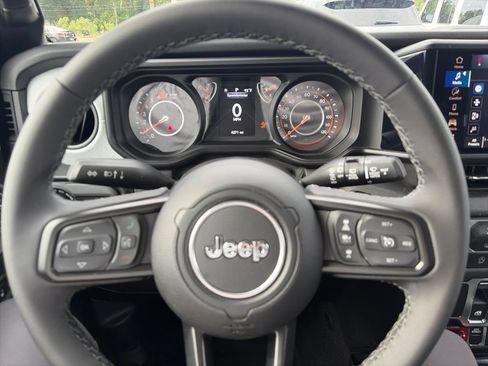 Used 2026 Jeep Wrangler Sport AWD/4WD image 14