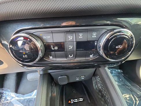 Used 2024 Chevrolet TrailBlazer ACTIV w/ Convenience Package AWD/4WD image 17