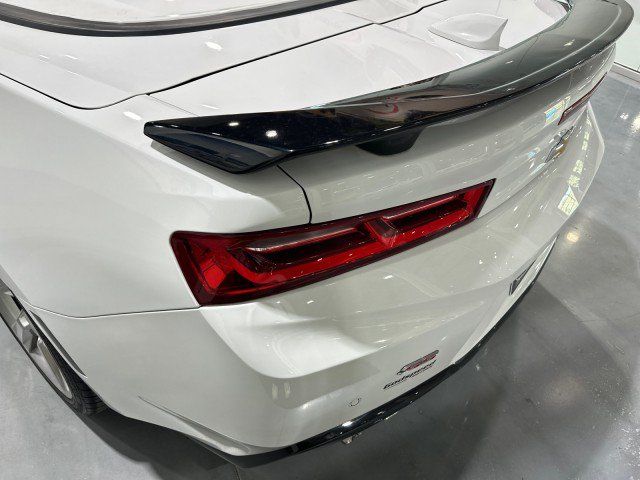 Used 2016 Chevrolet Camaro SS RWD image 33