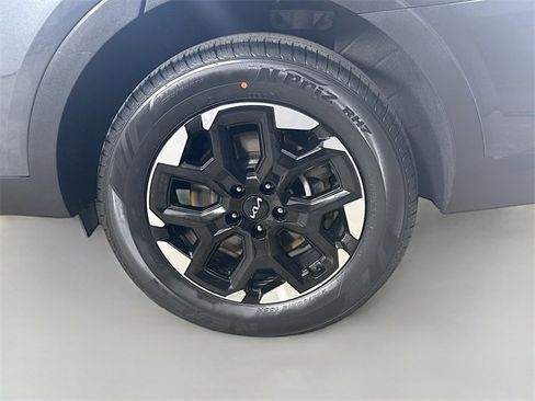 Certified 2024 Kia Sorento S image 34