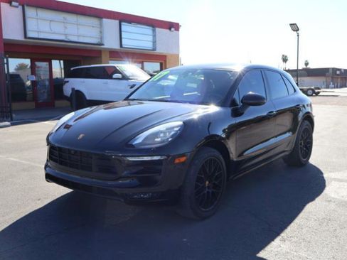 Used 2017 Porsche Macan GTS image 3