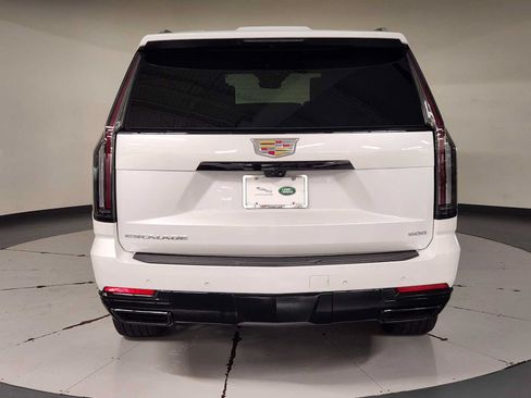 Used 2025 Cadillac Escalade Sport Platinum w/ LPO, Floor Liner Package AWD/4WD image 10