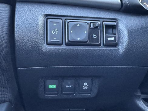 Used 2016 Nissan Sentra SV image 26