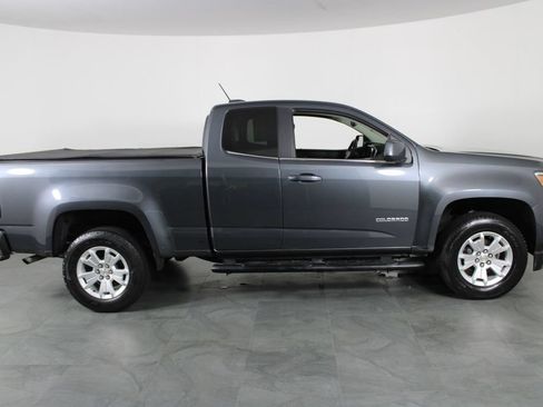 Used 2016 Chevrolet Colorado LT w/ LT Convenience Package RWD image 11