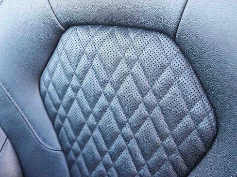 Used 2021 BMW 530i w/ Premium Package image 24