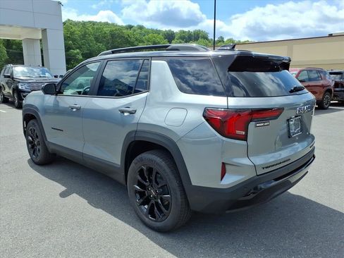 New 2026 GMC Terrain Elevation w/ Elevation Premium Package AWD/4WD image 3