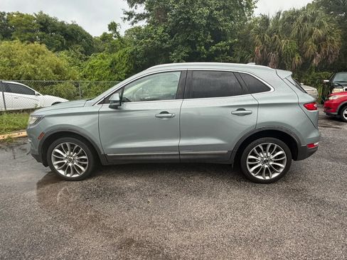 Used 2017 Lincoln MKC Reserve FWD image 1