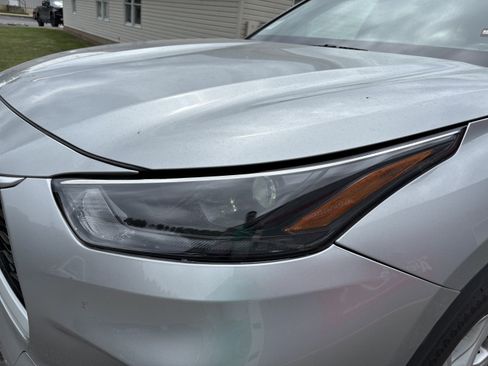 Certified 2024 Toyota Highlander LE AWD/4WD image 10