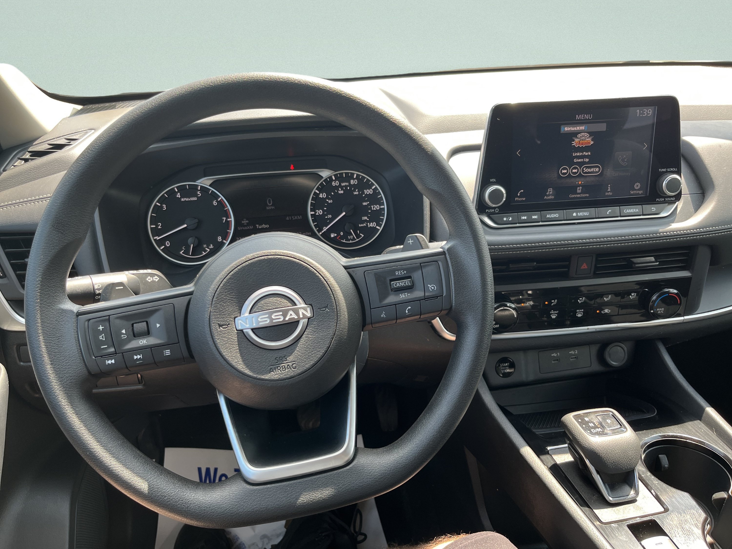 Used 2024 Nissan Rogue S AWD/4WD image 14