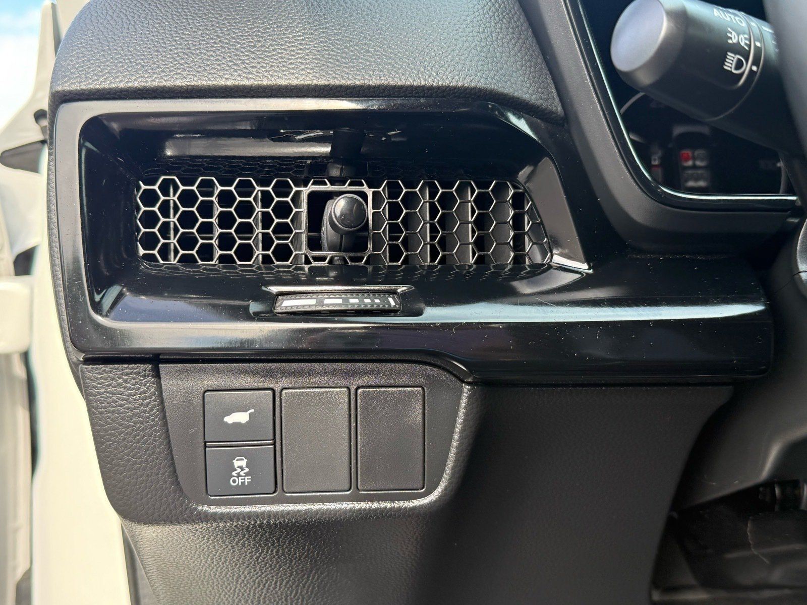 Used 2025 Honda CR-V Sport Touring image 15
