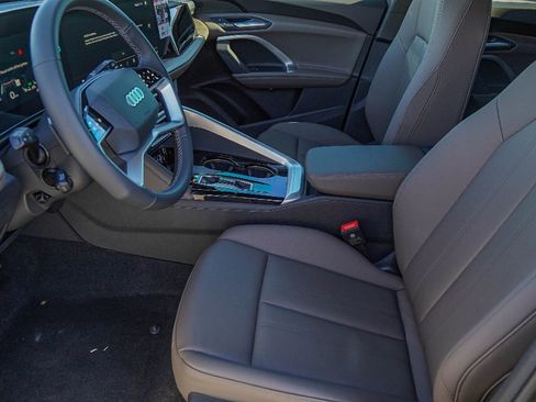 New 2025 Audi Q5 Premium image 8