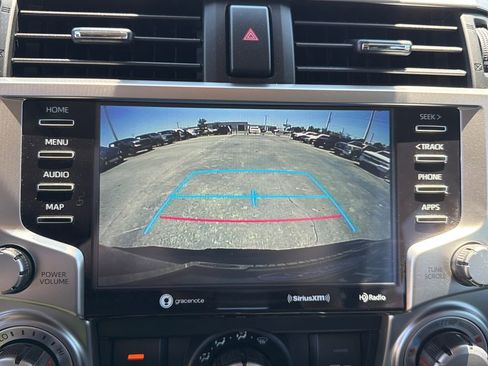 Used 2021 Toyota 4Runner SR5 Premium w/ Moonroof Package AWD/4WD image 26