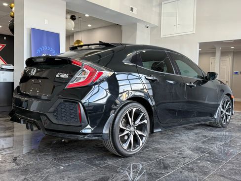 Used 2018 Honda Civic Sport image 6