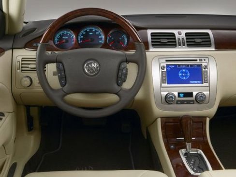 Used 2009 Buick Lucerne CXL image 4