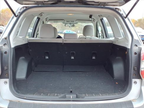 Used 2014 Subaru Forester 2.5i image 7