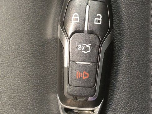 Used 2016 Ford Edge SEL w/ Equipment Group 201A image 32