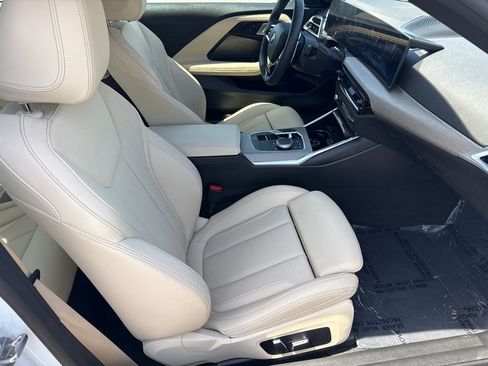 Used 2025 BMW 230i Coupe w/ Convenience Package RWD image 14