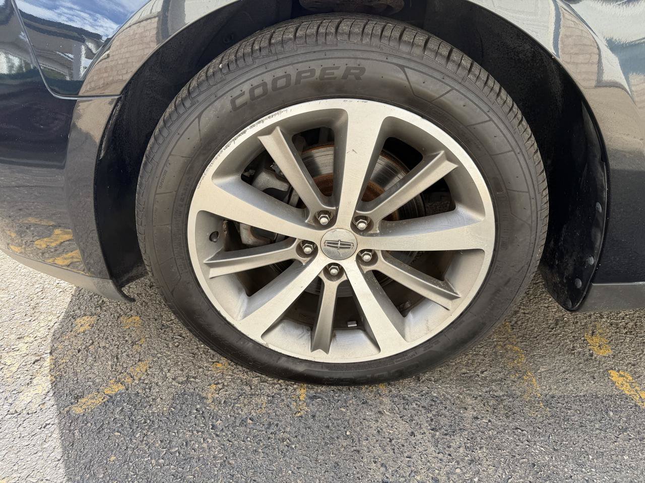 Used 2009 Lincoln MKS AWD image 9