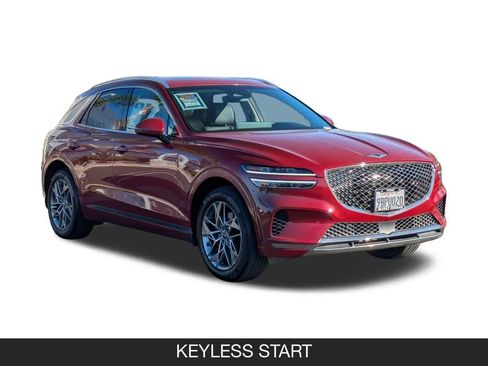 Used 2022 Genesis GV70 2.5T w/ Advanced Package image 2