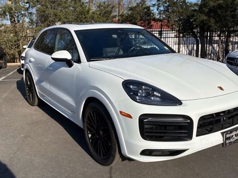 Used 2023 Porsche Cayenne GTS image 7