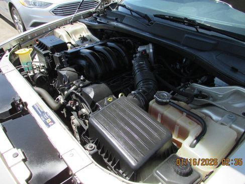 Used 2006 Chrysler 300 w/ Sound Group image 24