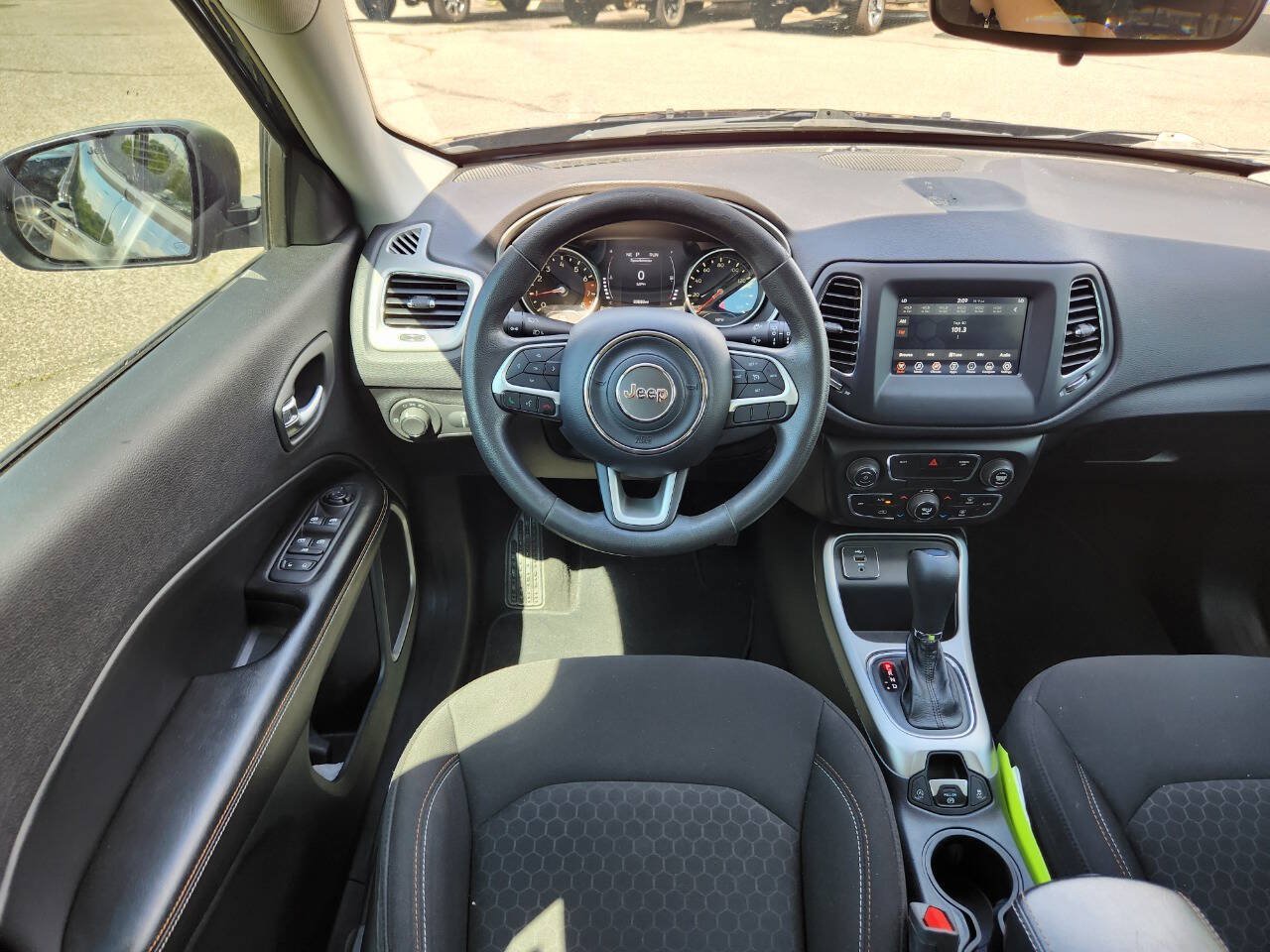 Used 2021 Jeep Compass Sport FWD image 17