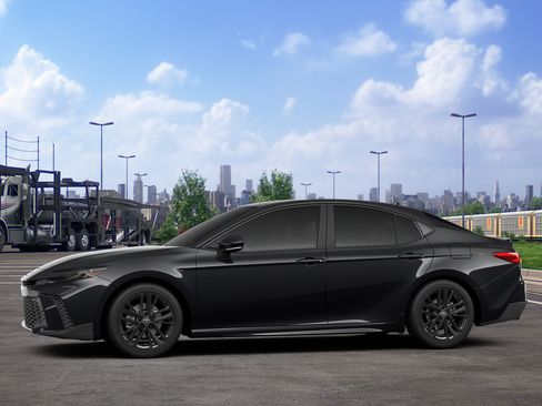 New 2026 Toyota Camry SE w/ Convenience Package FWD image 5