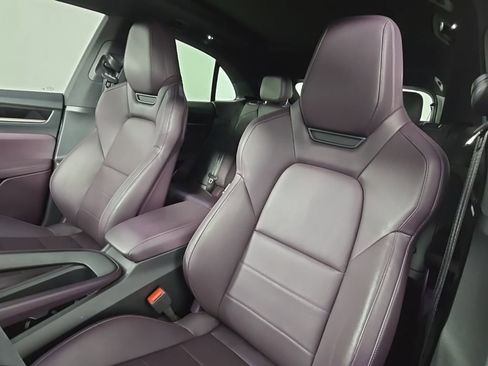 Used 2024 Porsche Macan 4 Electric image 14