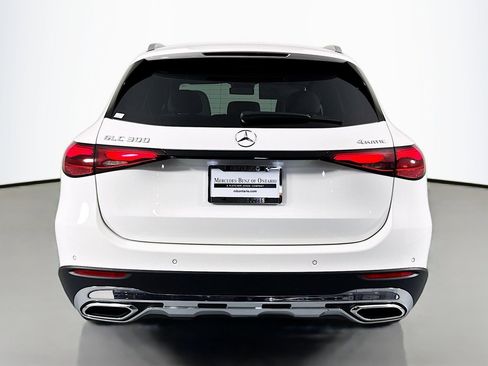 New 2026 Mercedes-Benz GLC 300 4MATIC image 3