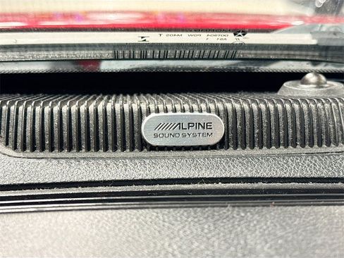 Used 2016 RAM 1500 Laramie image 19