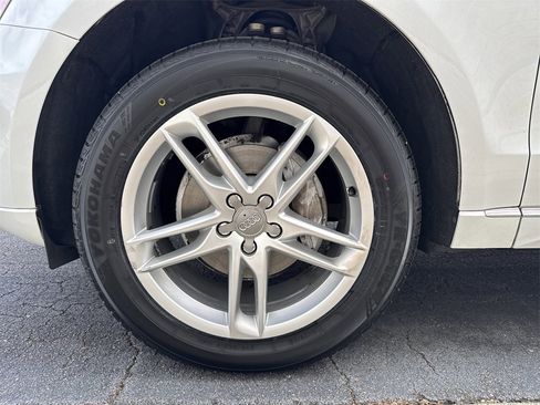 Used 2017 Audi Q5 2.0T Premium Plus image 11