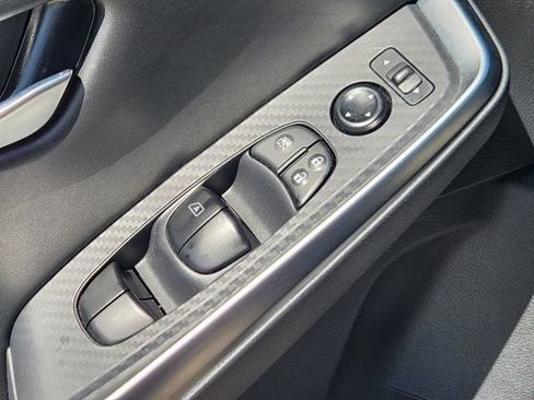 Used 2025 Nissan Sentra SR FWD image 22