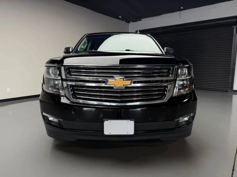 Used 2019 Chevrolet Tahoe Premier w/ Max Trailering Package AWD/4WD image 2