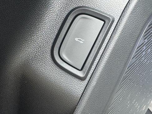 New 2027 GMC Terrain AT4 w/ Convenience Package III AWD/4WD image 23