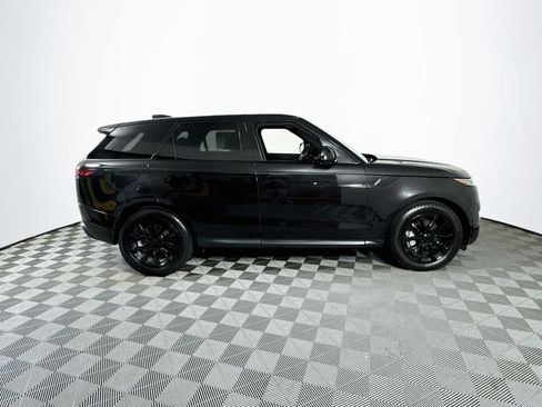 Used 2025 Land Rover Range Rover Sport SE AWD/4WD image 8