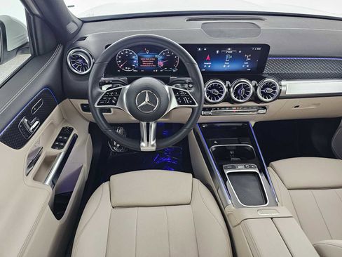 Certified 2025 Mercedes-Benz GLB 250 image 19