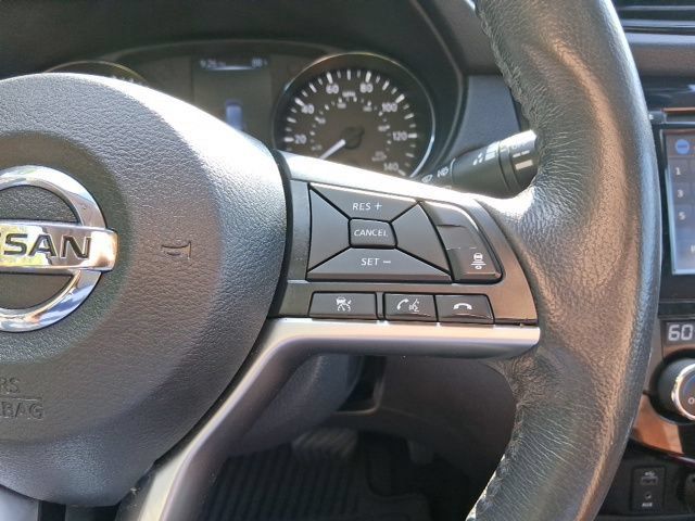 Used 2017 Nissan Rogue SL w/ SL Premium Package AWD/4WD image 18