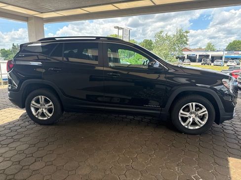 Used 2022 GMC Terrain SLE w/ Driver Convenience Package AWD/4WD image 5