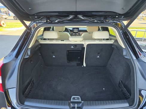 Used 2018 Mercedes-Benz GLA 250 4MATIC image 19