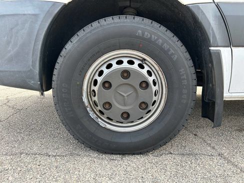 Used 2015 Mercedes-Benz Sprinter 3500 image 20