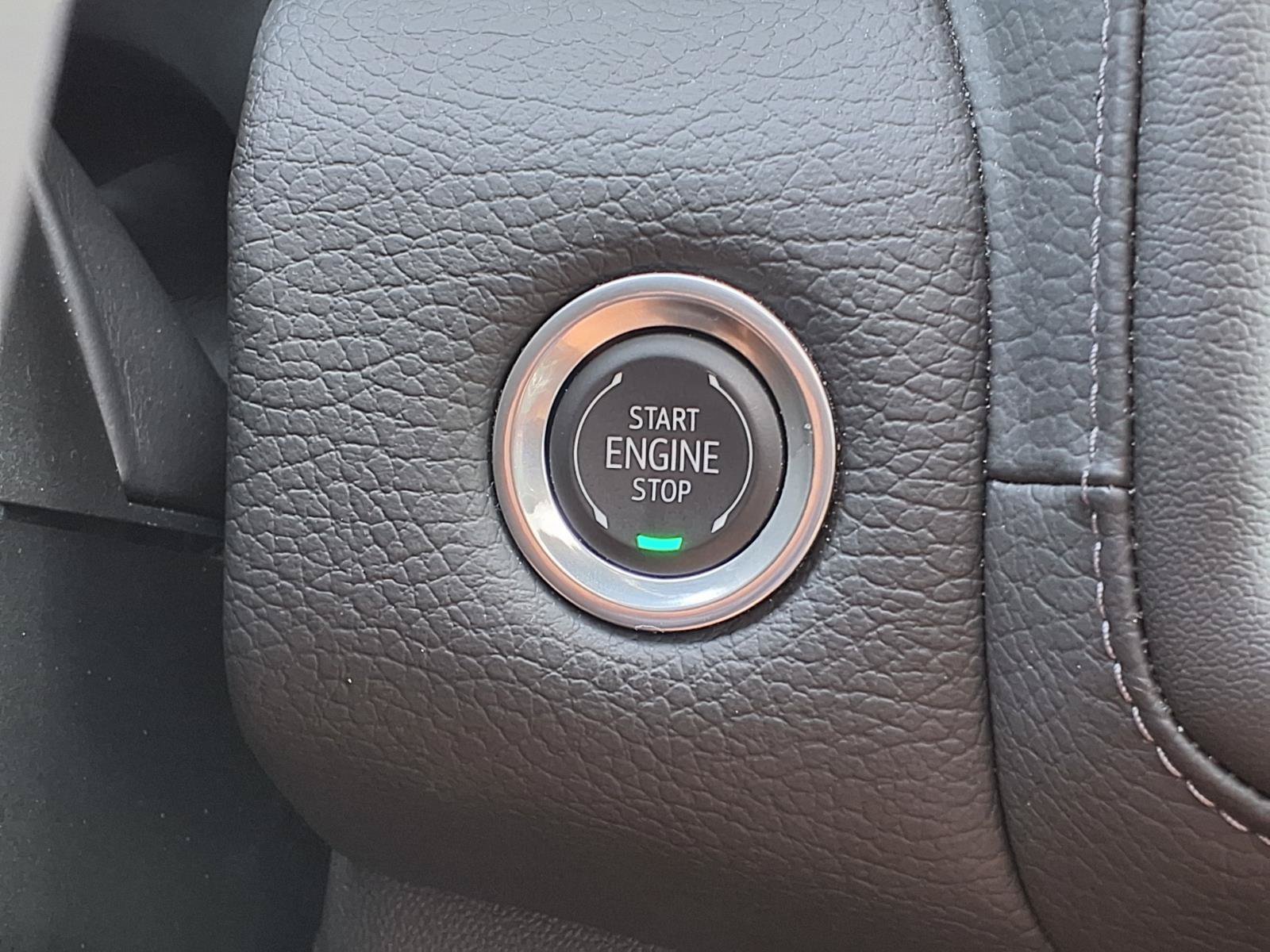 Used 2024 GMC Yukon Denali w/ Advanced Technology Package AWD/4WD image 23