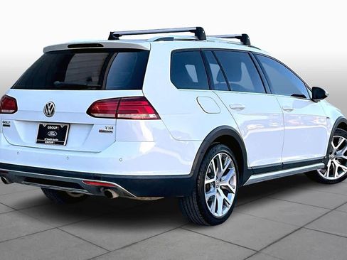 Used 2018 Volkswagen Golf Alltrack SEL image 15