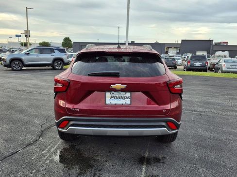 New 2025 Chevrolet Trax LT w/ LT Convenience Package image 5