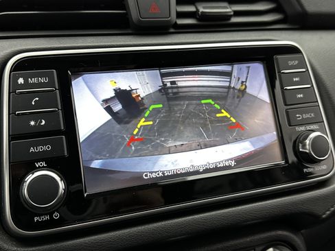 Used 2023 Nissan Versa S w/ Trunk Package image 17