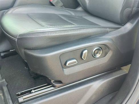 Used 2024 GMC Sierra 2500 Denali w/ Denali Reserve Package image 16