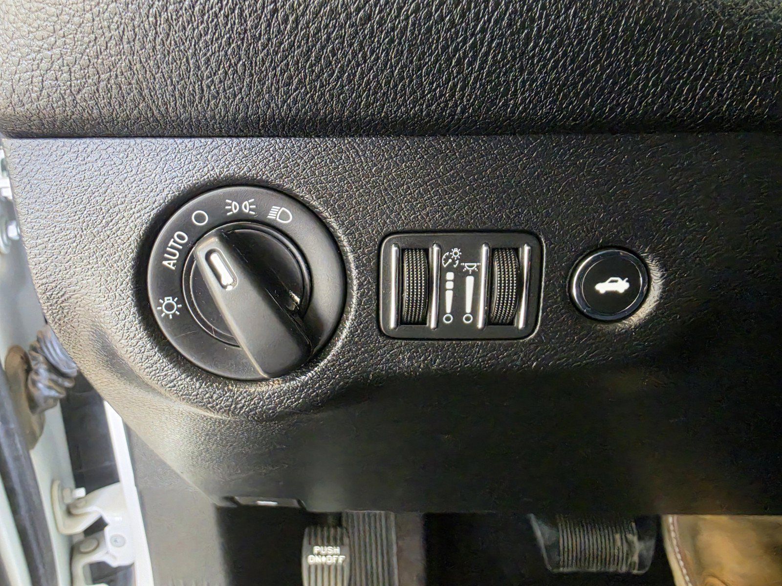 Used 2019 Dodge Challenger SXT AWD/4WD image 16
