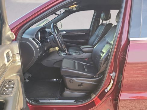 Used 2019 Jeep Grand Cherokee Limited AWD/4WD image 11