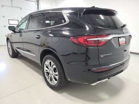 Used 2020 Buick Enclave Avenir w/ Avenir Technology Package AWD/4WD image 11